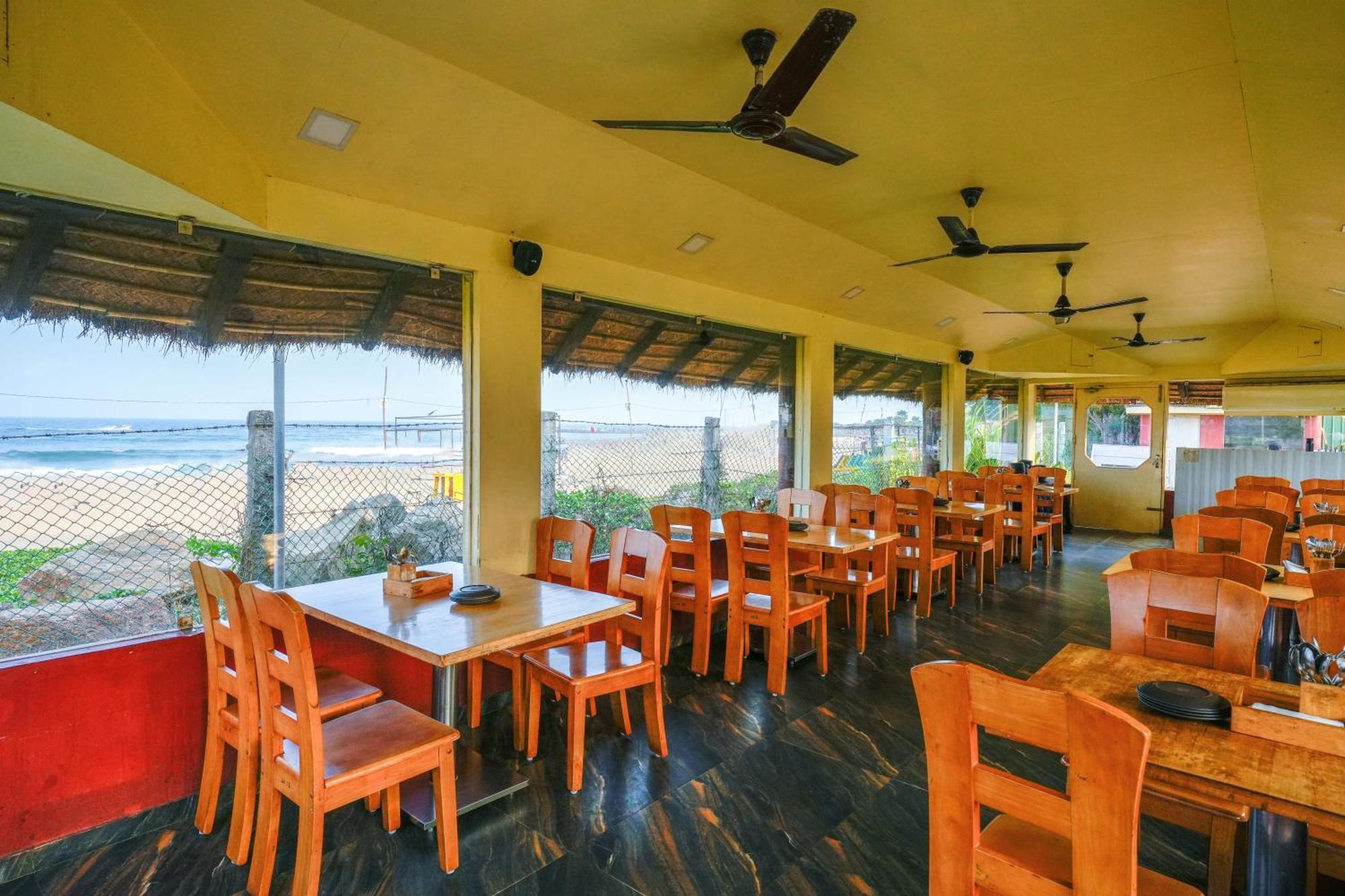 ויסאקפאטנם Shore Front Resort מראה חיצוני תמונה